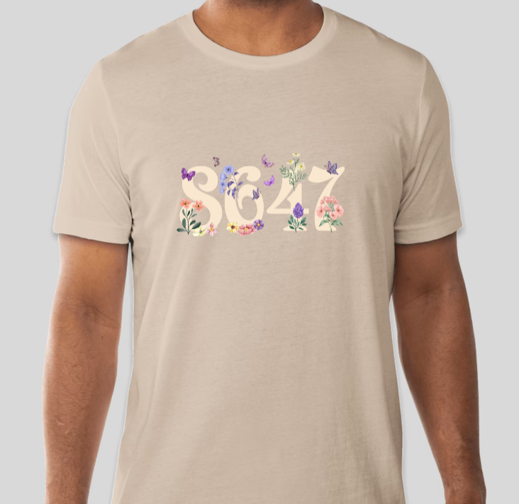 8647 Floral Tee
