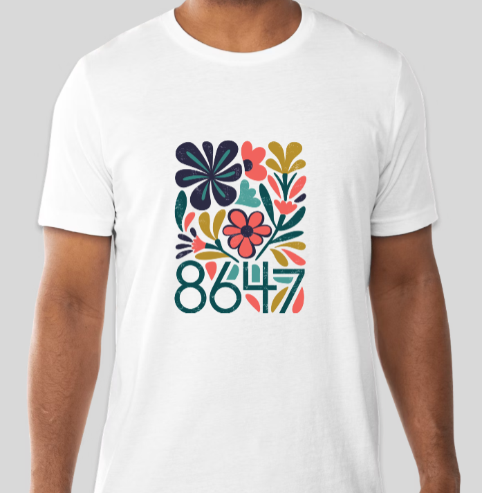 8647 Square Floral Tee